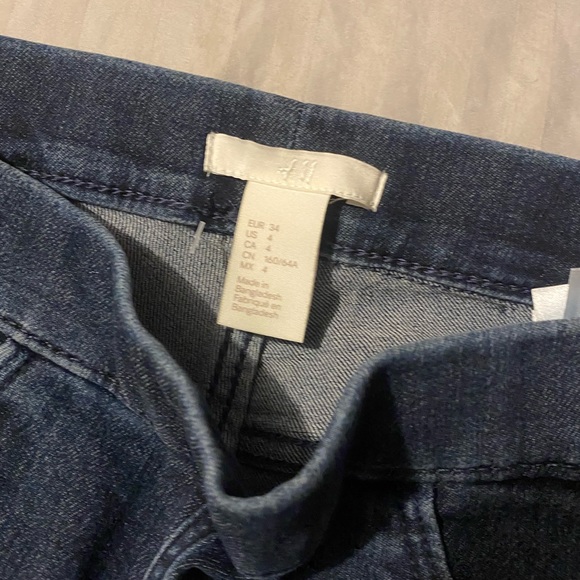 Jeans - Picture 7 of 9